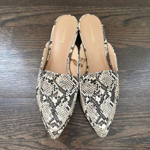 Express snake skin print low-heeled mule